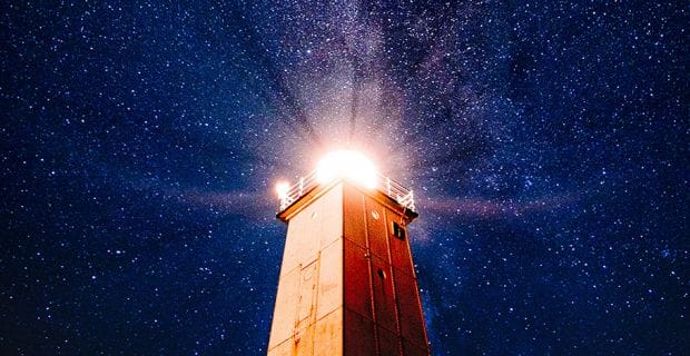 Жаркий дайджест июня: новые офферы M1-shop.ru, скидки на PeerClick по промокоду и повышение ставок в Admitad