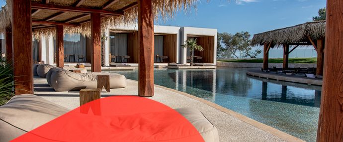 Налей себе на виллу возле океана