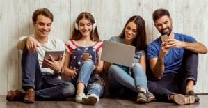 Пользователи США проводят слишком много времени в Facebook