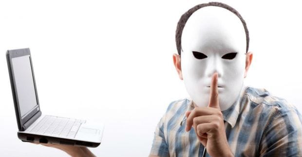 Число анонимных пользователей в Facebook достигло 1 000 000 человек