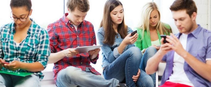 Использование приложений в социальных медиа в мире