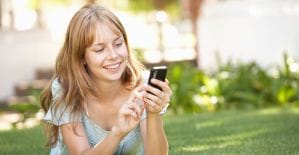 Люди проводят 71% своего времени в интернете с мобильных