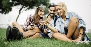 Facebook добавил новые метрики для видео