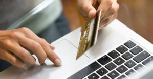 Пользователи Рунета стали меньше путешествовать и больше закупаться на али