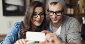 В рекламных постах ВКонтакте появились кнопки покупок и звонков