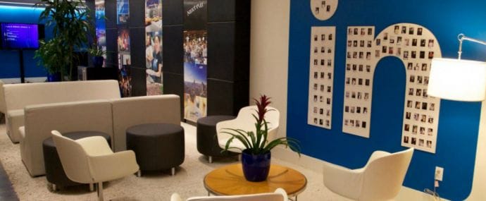 Посещаемость LinkedIn в России упала на 36%