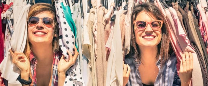 ВКонтакте позволит открывать магазины внутри соцсети